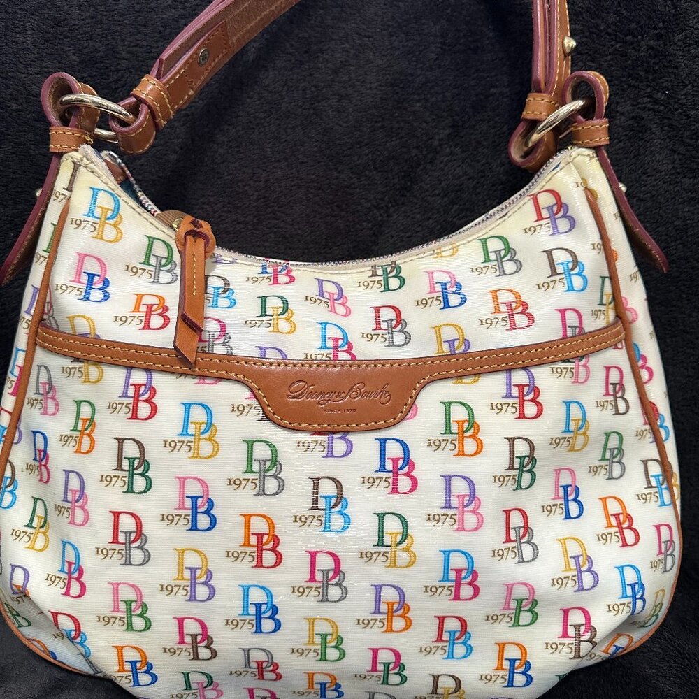 Dooney & Bourke exclusive shoulder bag